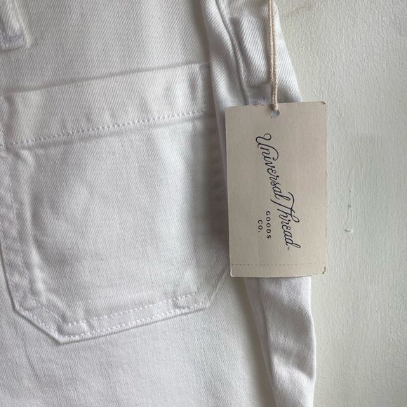 Universal Thread Sz 2 Long Flared Jeans White High Rise Vintage Stretch - Picture 3 of 5